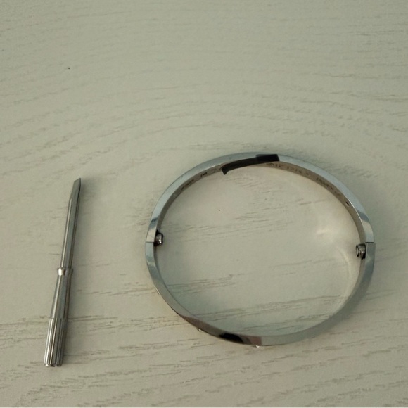 Silver “Love” Bracelet with Diamonds / SMALL / BRAND NEW! - Picture 4 of 4